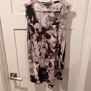 Simply Vera Vera Wang Floral Scoop Neck Tank in Mauve and Black